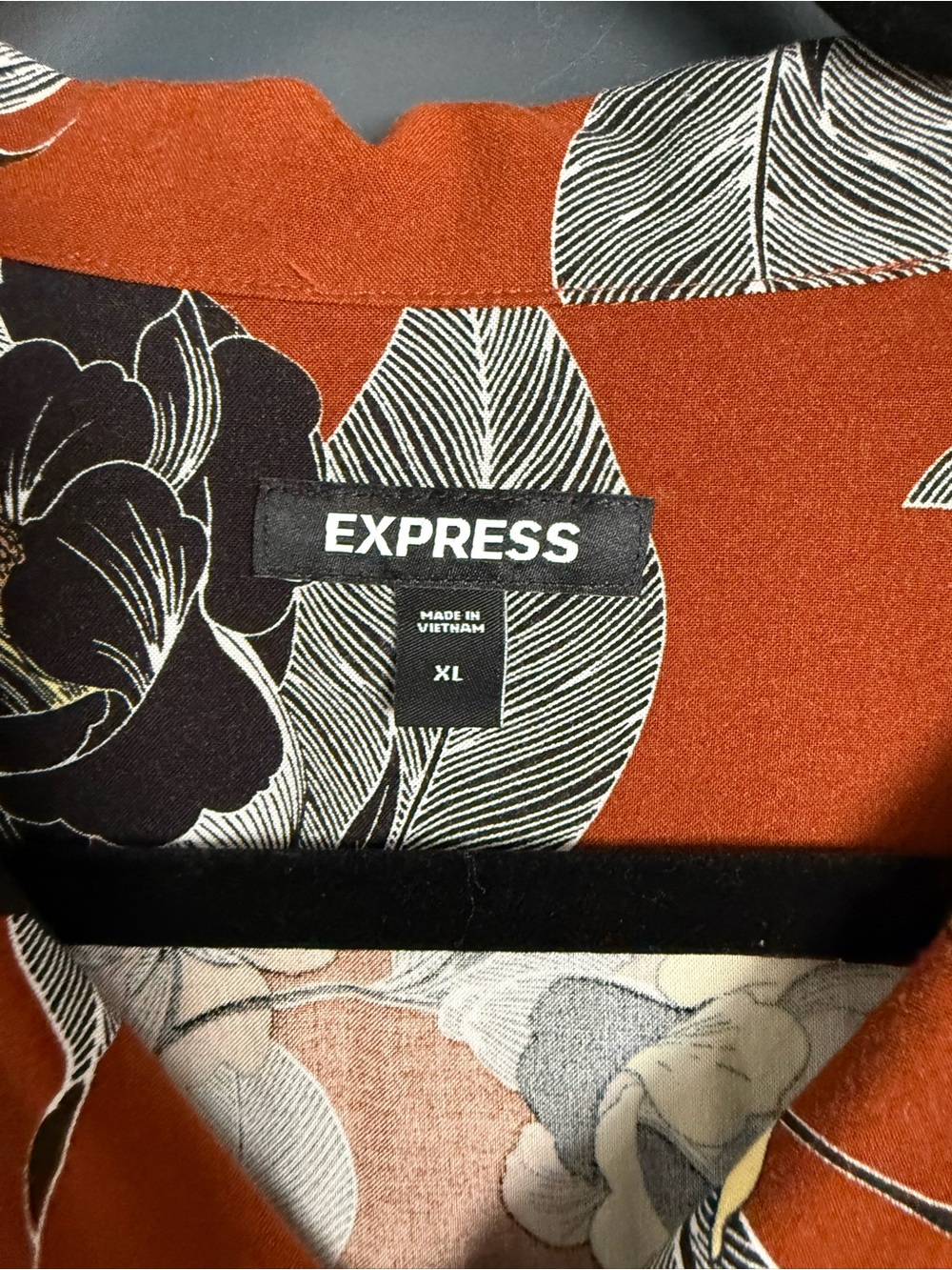 Express Men's Rust Floral Button-Up Shirt - Picture 2 of 3